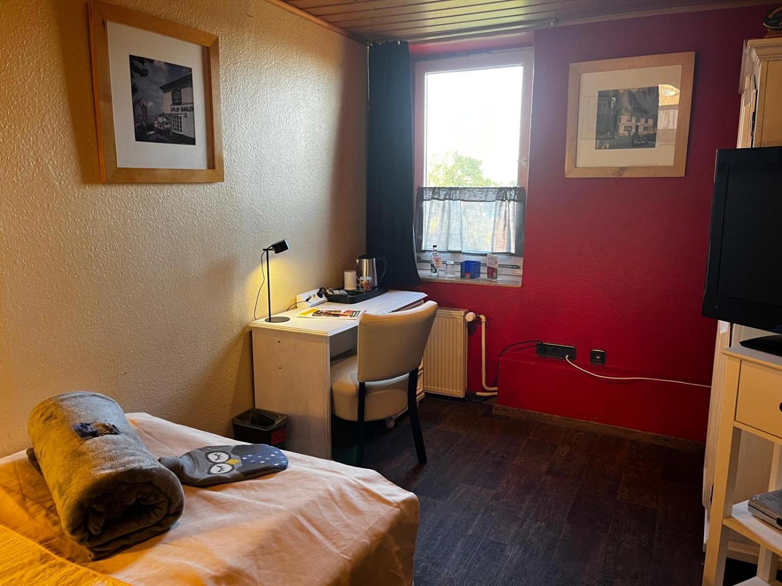 Henblas Hotel Neuenrade Eksteriør bilde