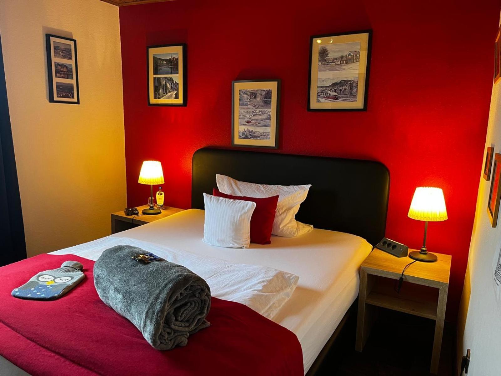 Henblas Hotel Neuenrade Eksteriør bilde