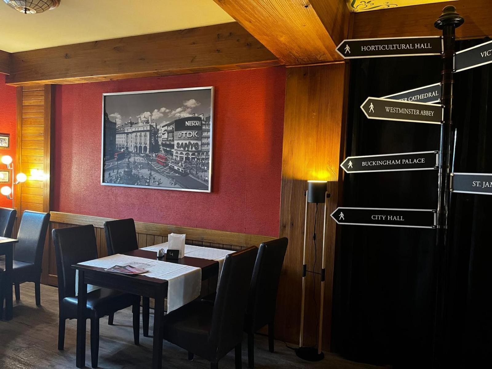 Henblas Hotel Neuenrade Eksteriør bilde