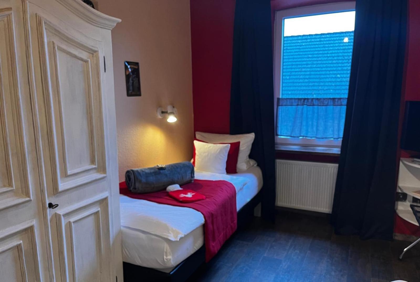 Henblas Hotel Neuenrade Eksteriør bilde