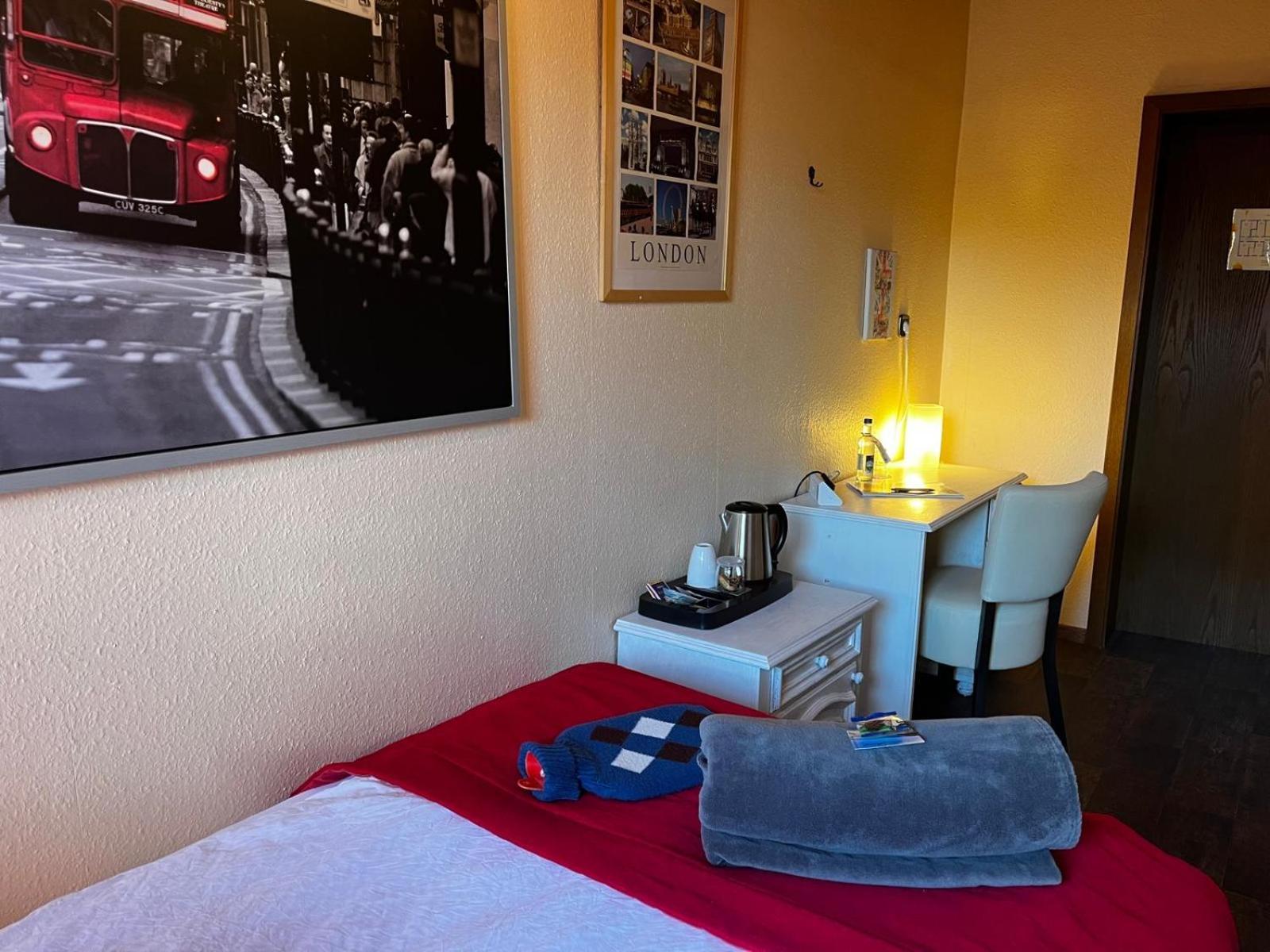 Henblas Hotel Neuenrade Eksteriør bilde