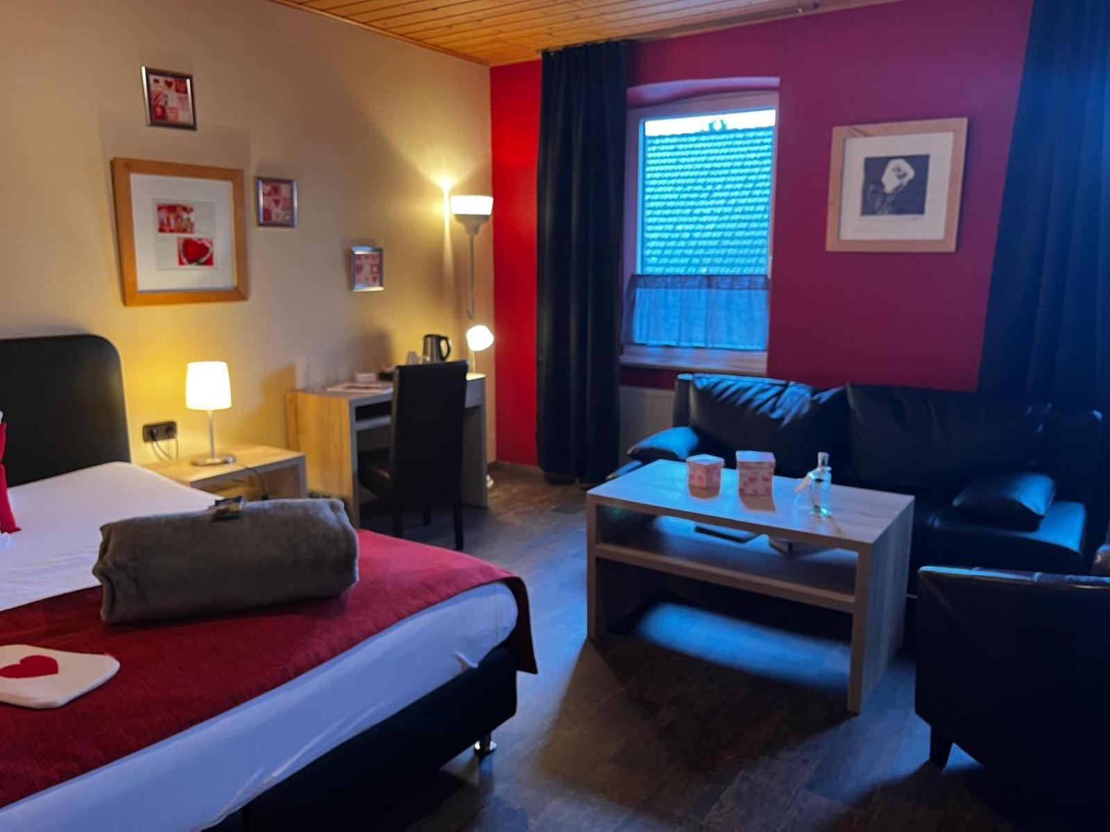 Henblas Hotel Neuenrade Eksteriør bilde