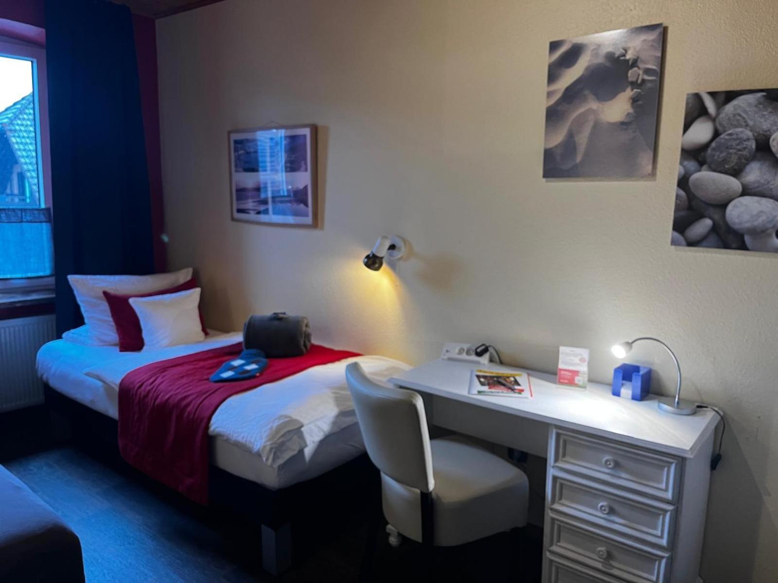 Henblas Hotel Neuenrade Eksteriør bilde