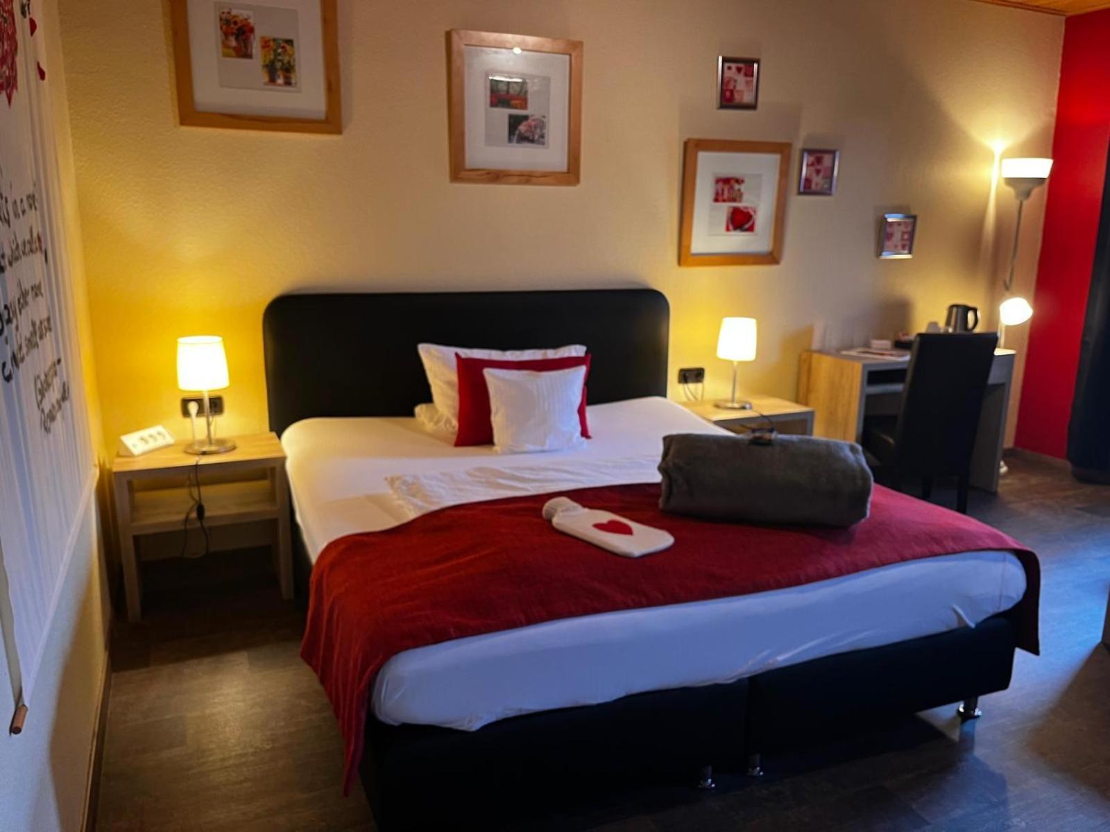 Henblas Hotel Neuenrade Eksteriør bilde
